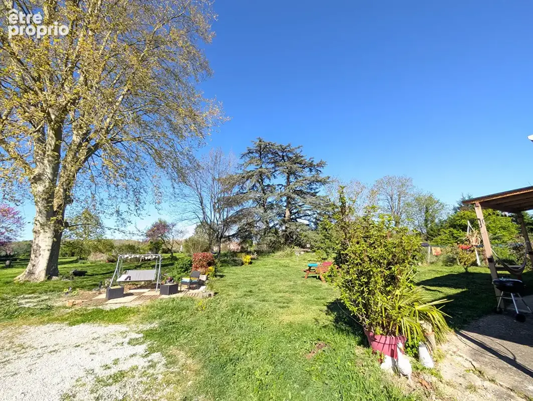5 mins de Revel maison a Blan 7 pièce(s) 225 m2  5400m2 de terrain garage de 65 m² - photo 16