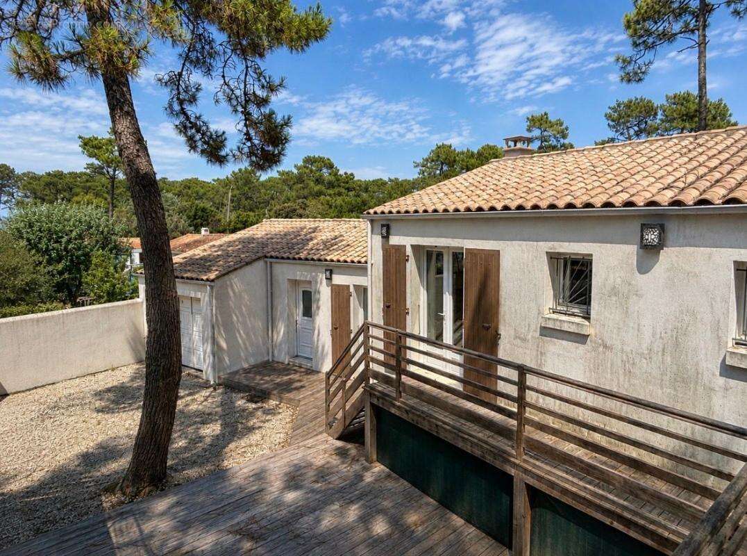 Maison à vendre à Chaucre – À seulement 500 mètres de la plage - photo 4