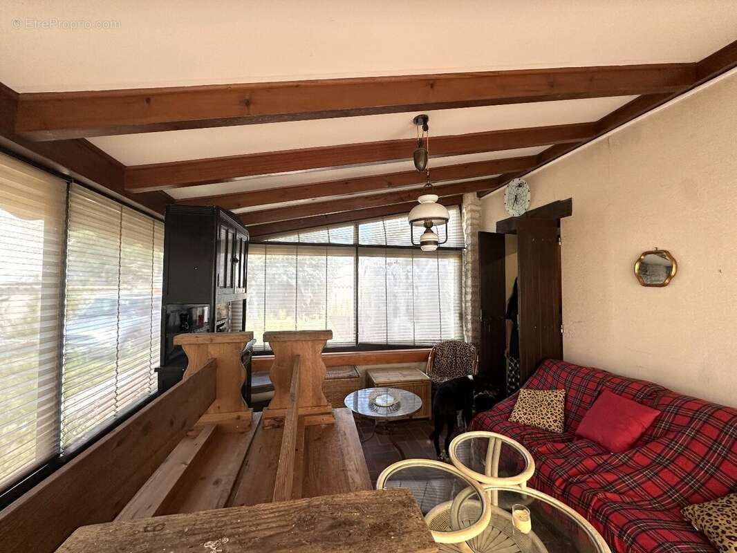 CHAMPAGNOLLES (17240)  4 pièces  104 000  FAI - photo 6