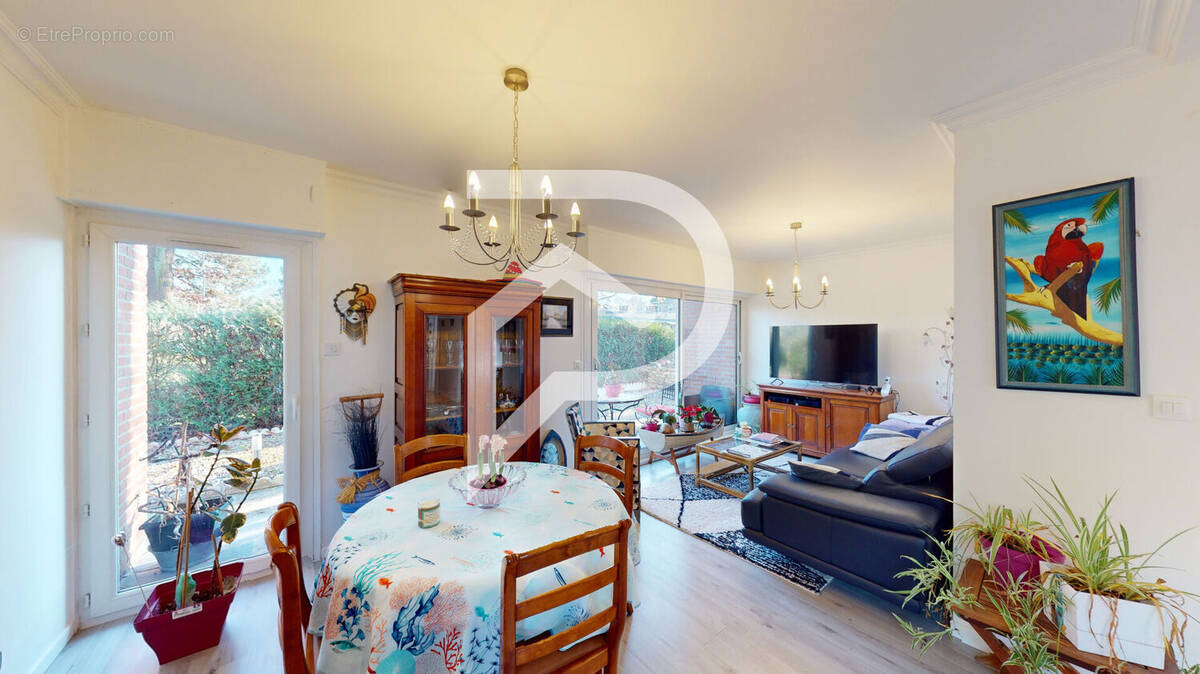 Maison à VERNEUIL-SUR-SEINE