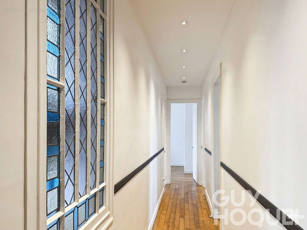 Appartement à VERSAILLES