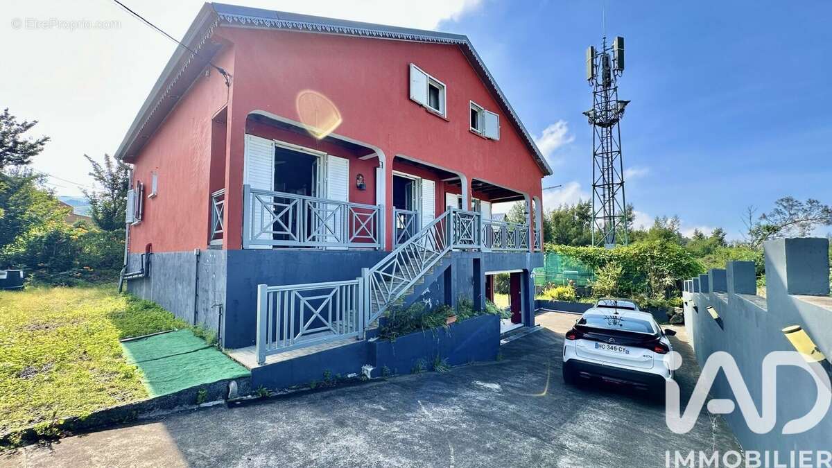 Photo 2 - Maison à SAINT-PIERRE