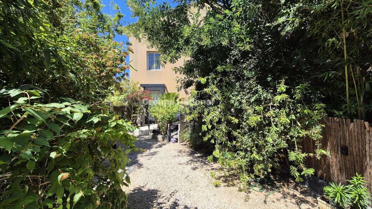Couthezon - mas 145 m² avec jardin + piscine - photo 4