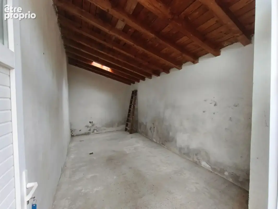 Maison avec dépendance et grange - photo 13