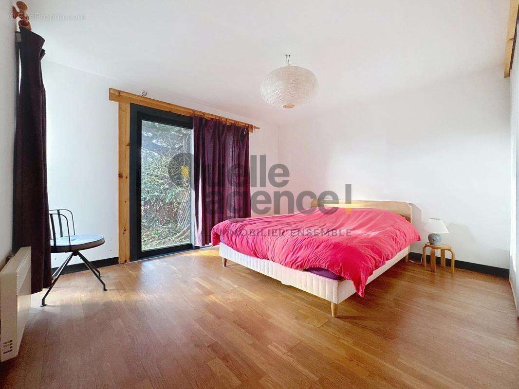 Maison à PLOUGUERNEAU