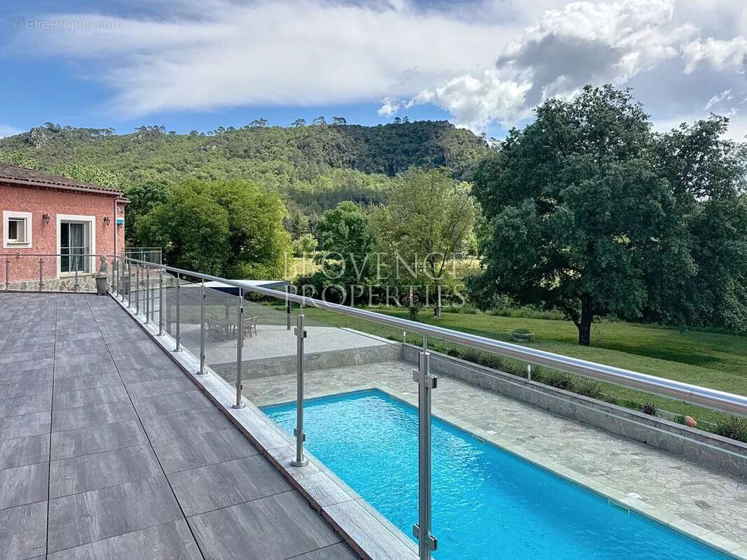 Maison à CHATEAUVERT