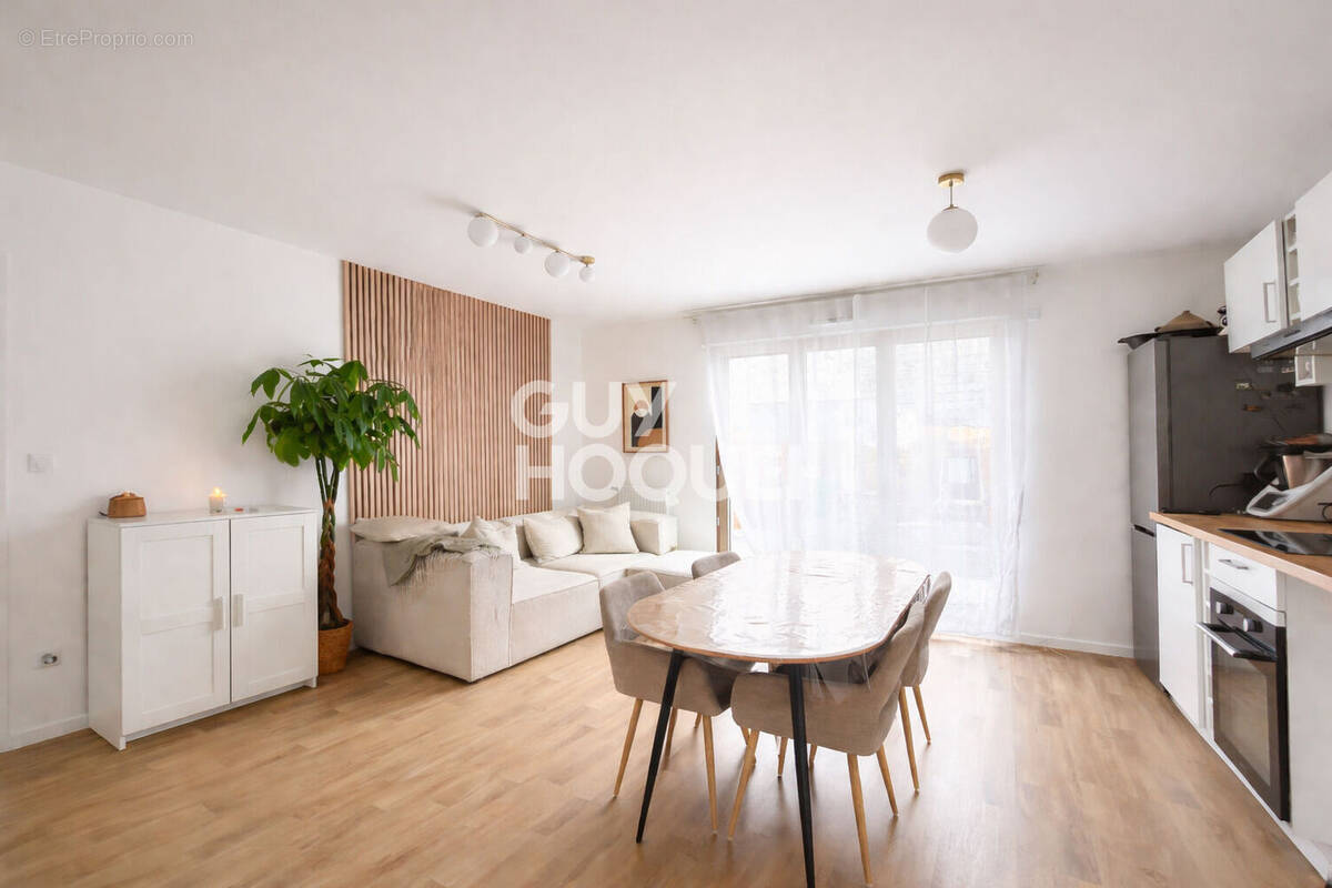 Appartement à STAINS