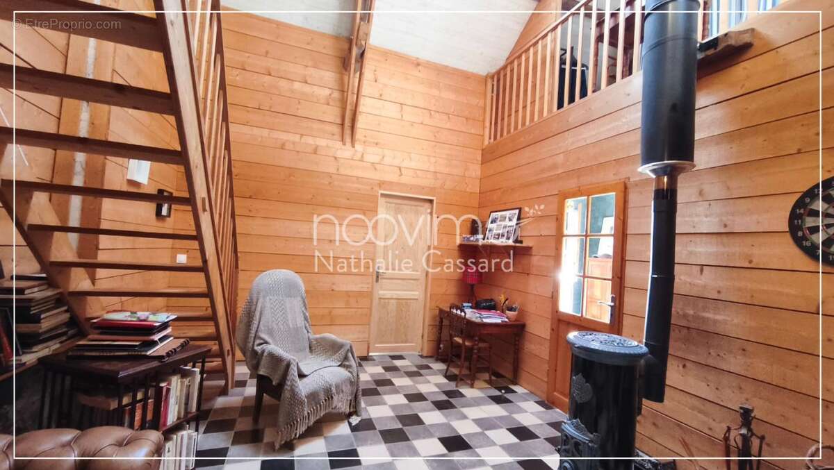 Maison en pierres de 250 m2 5 chambres sur 1850 m2 avec pisc - photo 8