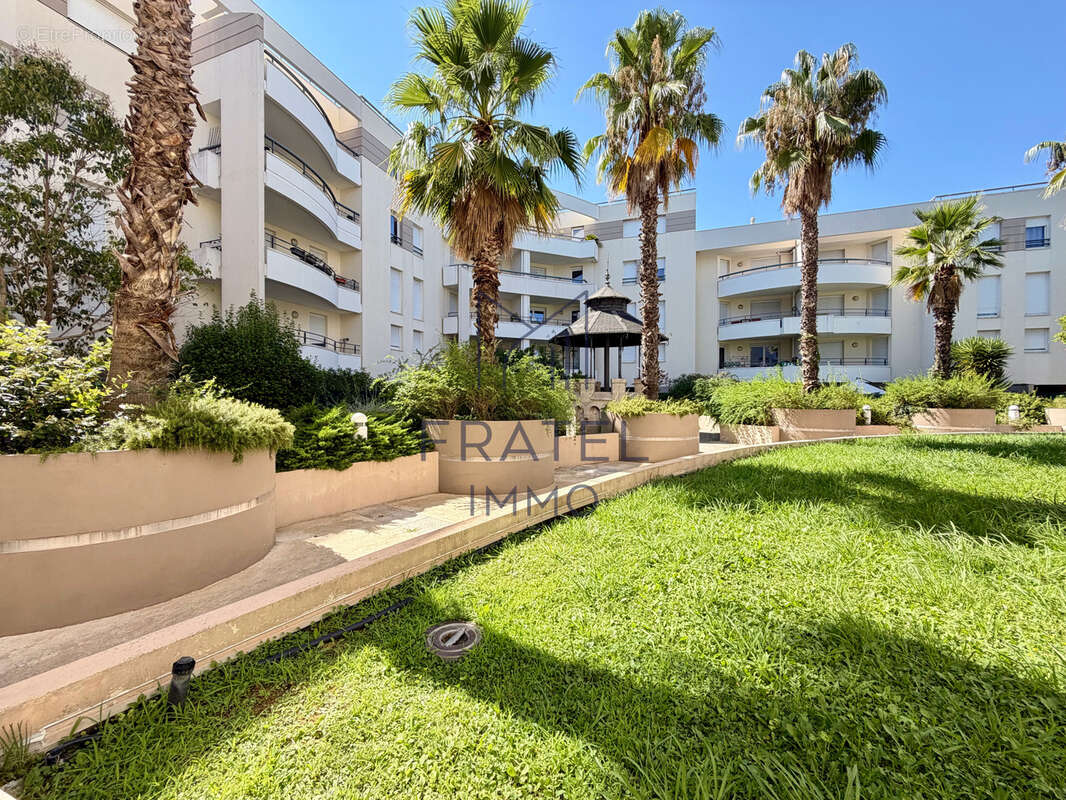 Rare   Duplex inversé au dernier étage avec 68 m2 de terrasse - photo 4
