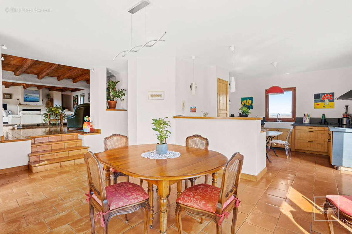 Maison à MARCILLY-D'AZERGUES