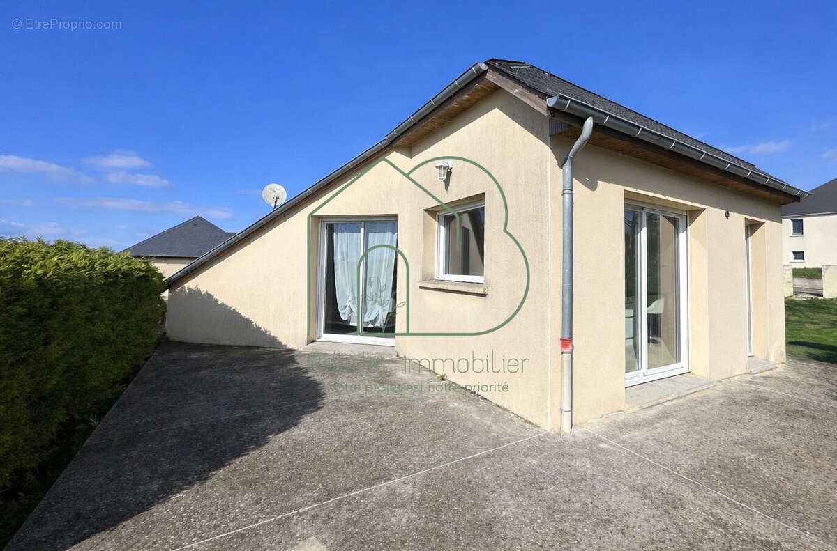 Maison 100 m² à Saint-Felix-De-Lunel  - photo 5