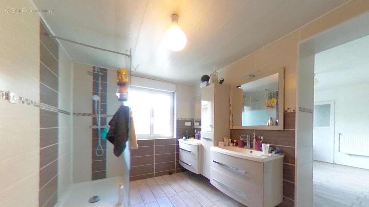 Maison 6 pièces / 174 m² / 199 000 EUR / PUISIEUX - photo 7