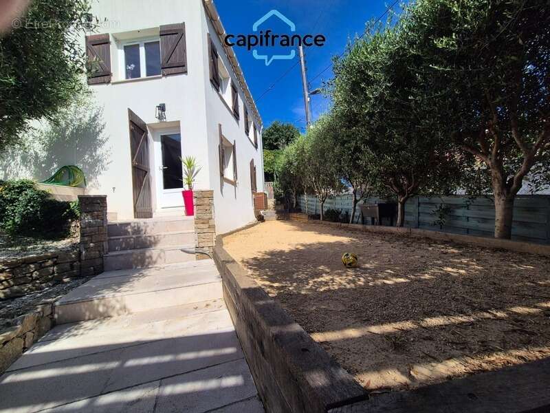 Maison familliale rénovée avec piscine - photo 3