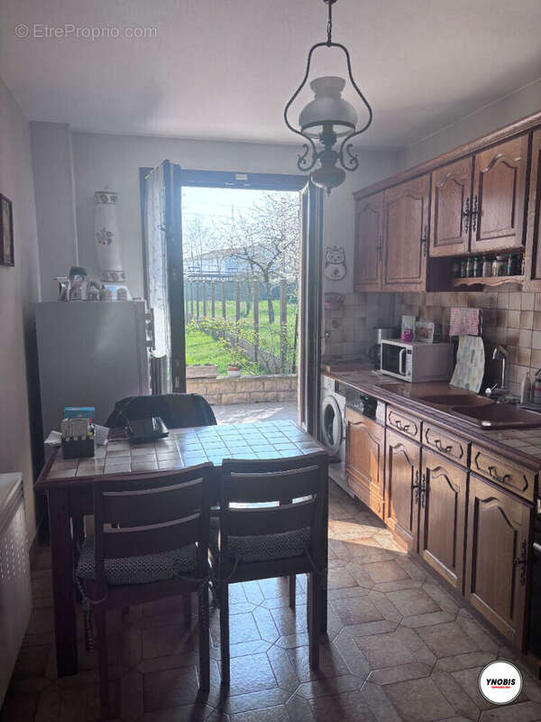 Maison à LES MUREAUX