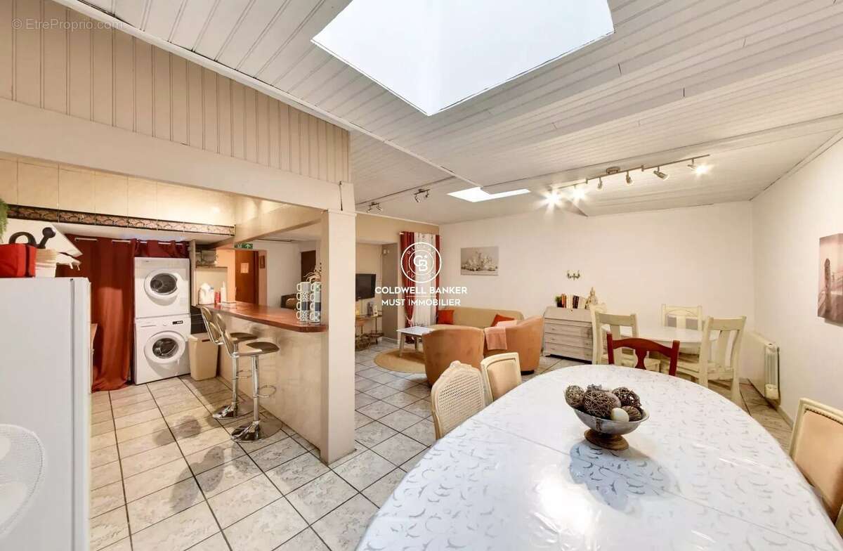 Commerce à TAUTAVEL