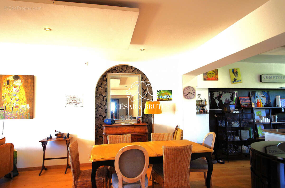 Appartement à LENTILLY