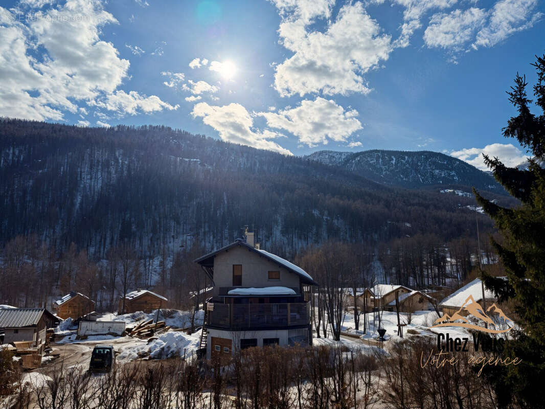 Appartement à LA SALLE-LES-ALPES