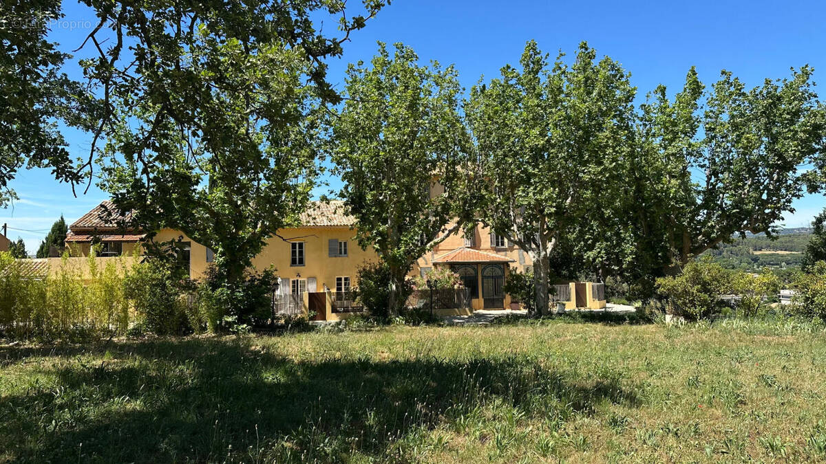 Appartement à AIX-EN-PROVENCE