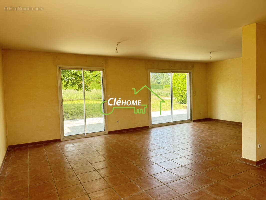 Maison à SAINT-GERMAIN-SUR-L&#039;ARBRESLE