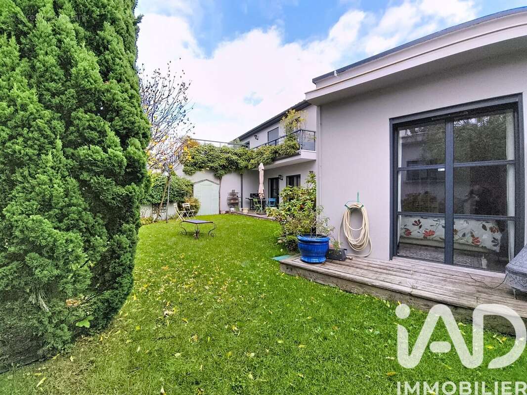 Photo 2 - Maison à LYON-3E