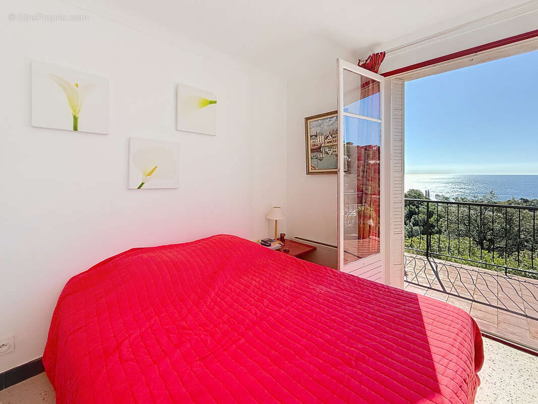 Maison à LES ISSAMBRES