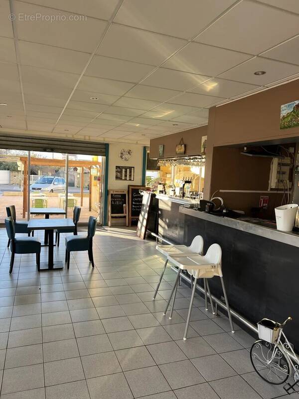 Commerce à FRONTIGNAN