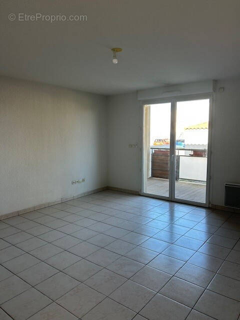 Appartement à SAINT-LAURENT-DE-LA-SALANQUE