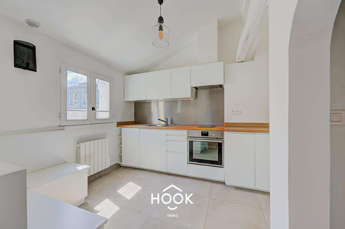 Appartement à PARIS-8E