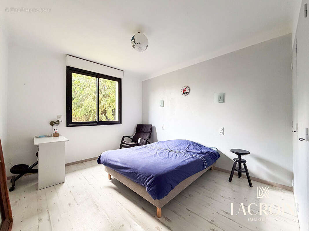 Maison à LA CHAPELLE-DES-FOUGERETZ