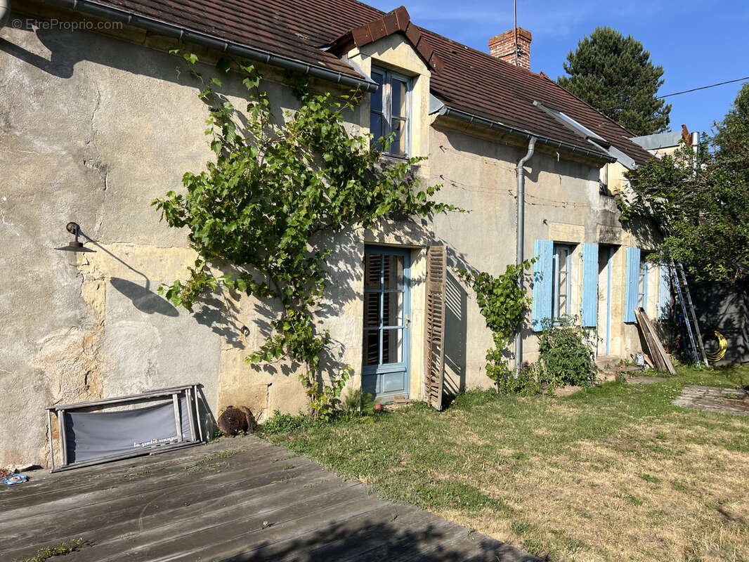 Maison à VARENNES-VAUZELLES