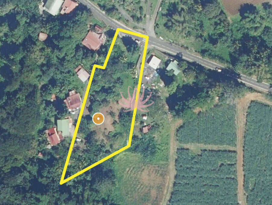 Terrain à SAINTE-MARIE