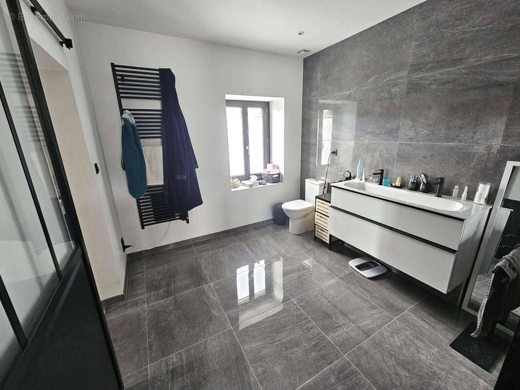 Maison à SAINT-PAL-DE-MONS