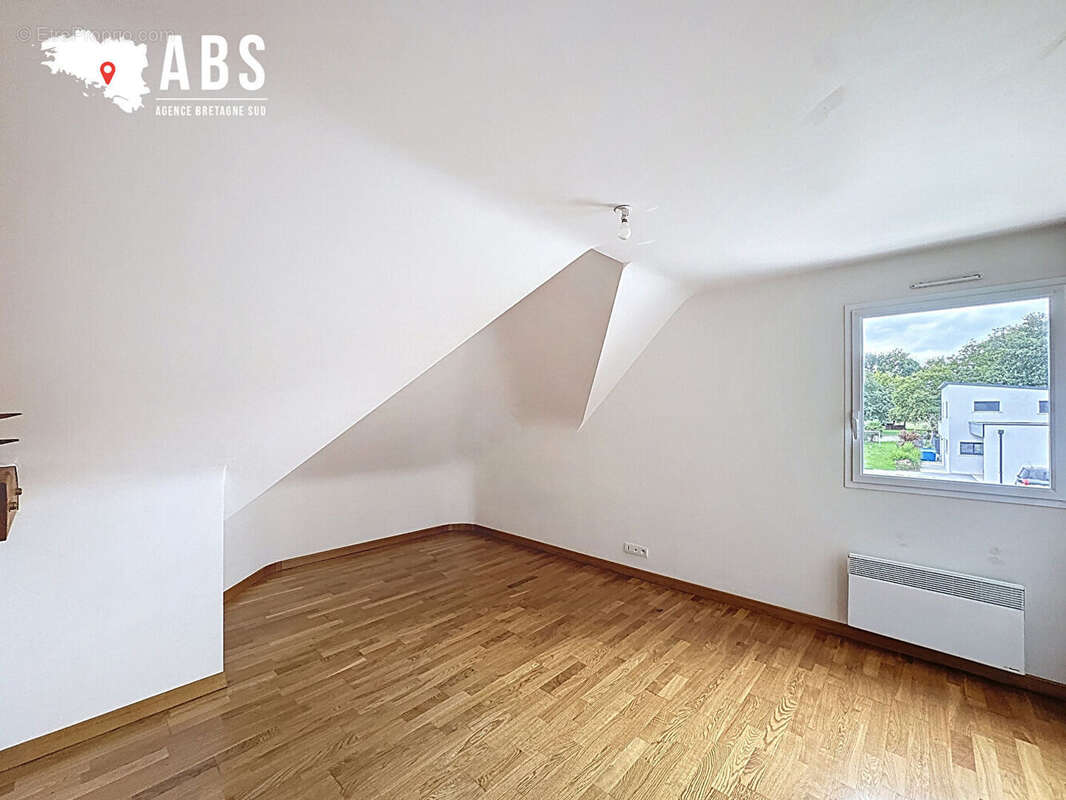 Maison 135 m² à Marzan  - photo 15