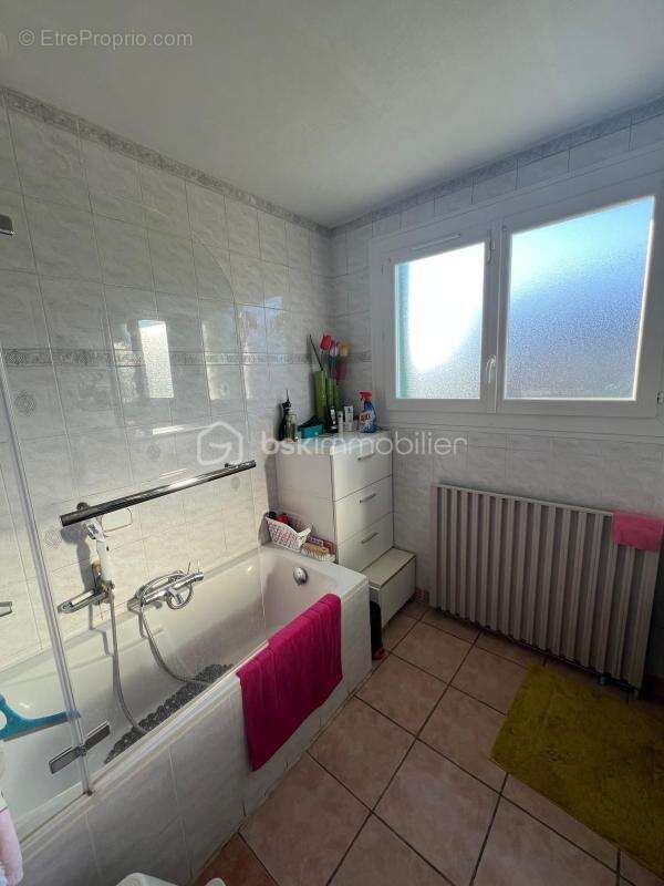 Maison plain-pied avec sous-sol total et jardin — Centre de Gisors - photo 9