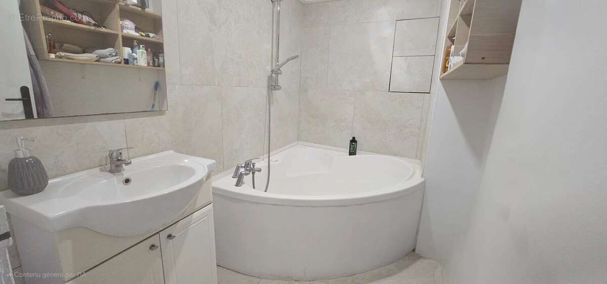 Appartement à LE LUC