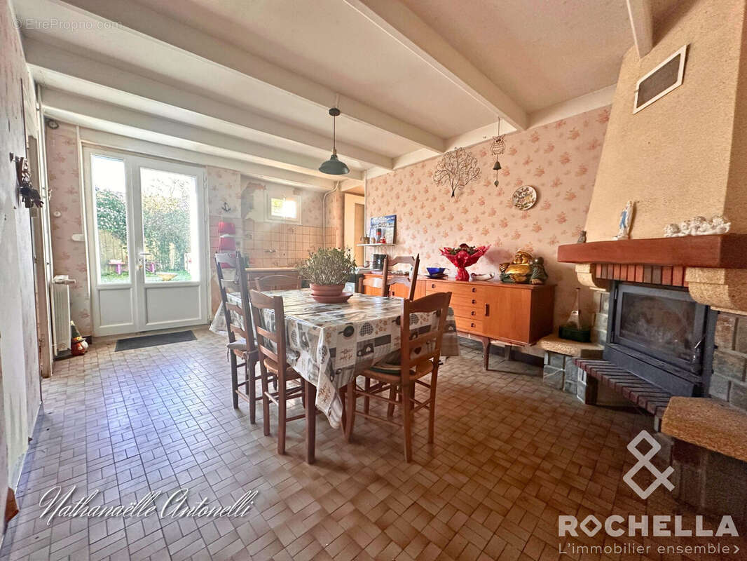 Maison à LA JARRIE-AUDOUIN