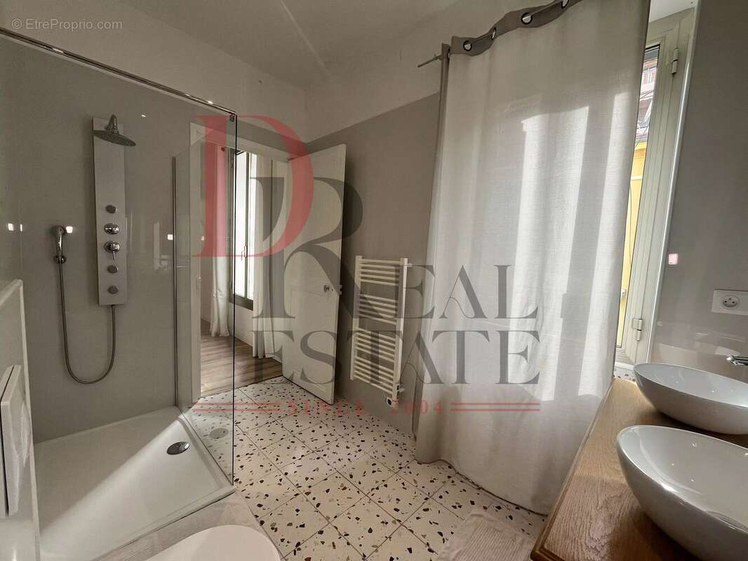 Appartement à MENTON