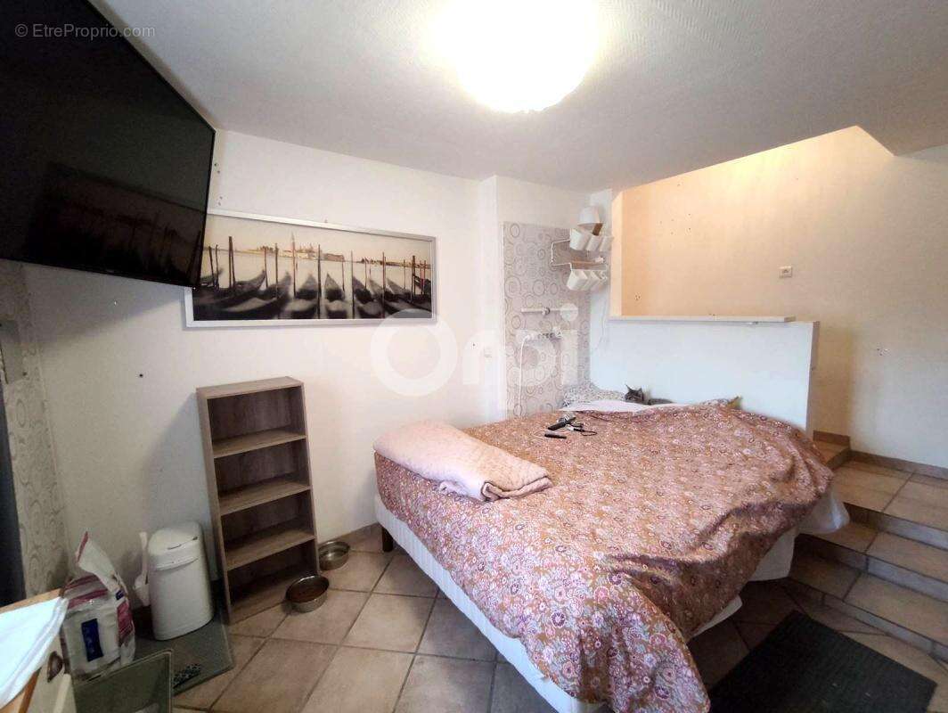 Maison à LES PLANS