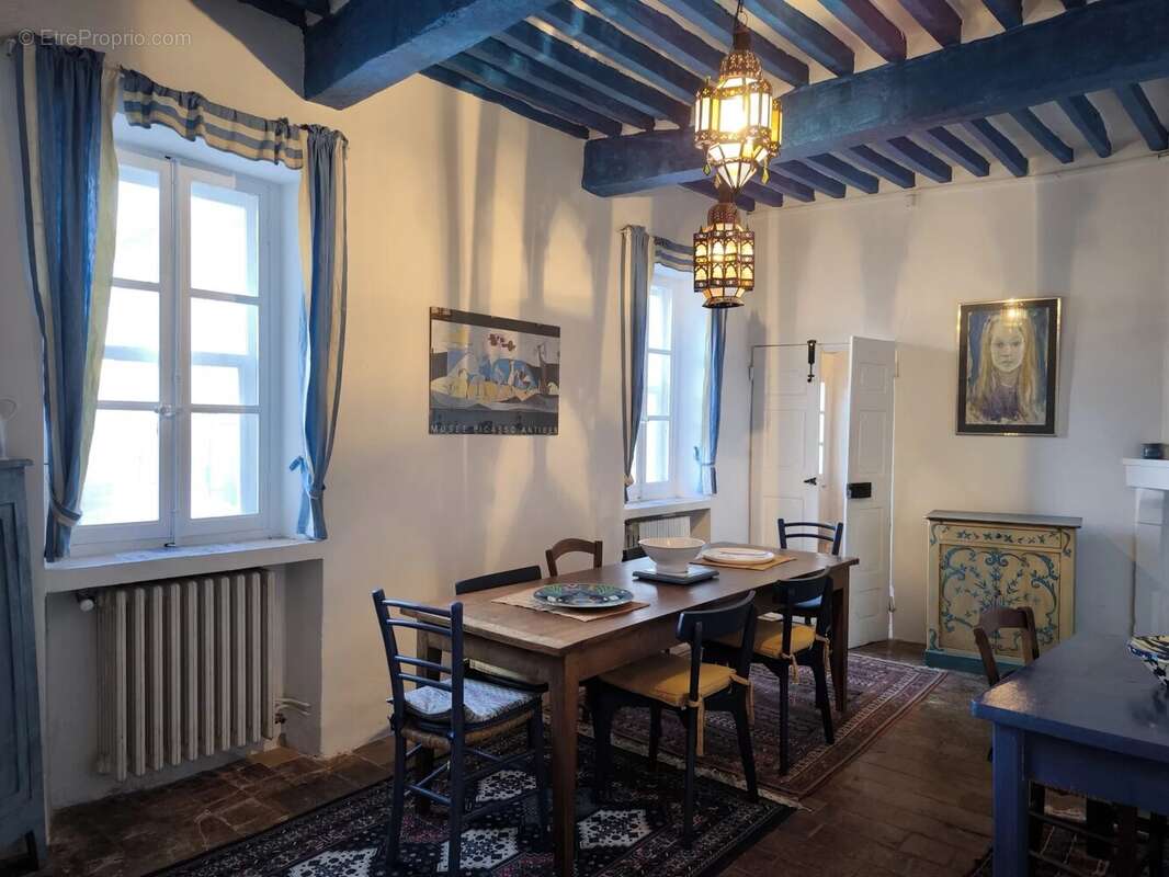 Appartement à VENASQUE