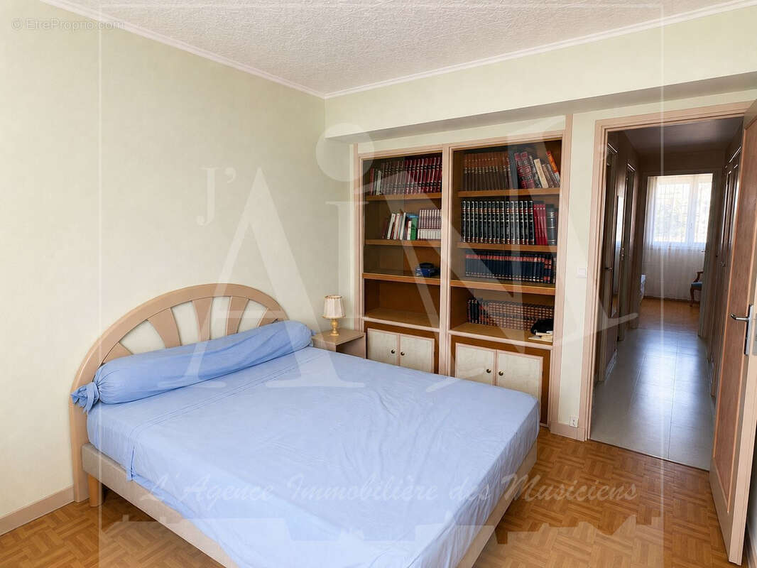 Appartement 3 pièces traversant avec balcon, parking et cave - photo 6