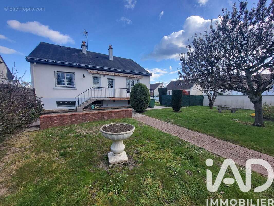 Photo 2 - Maison à CHAMBRAY-LES-TOURS