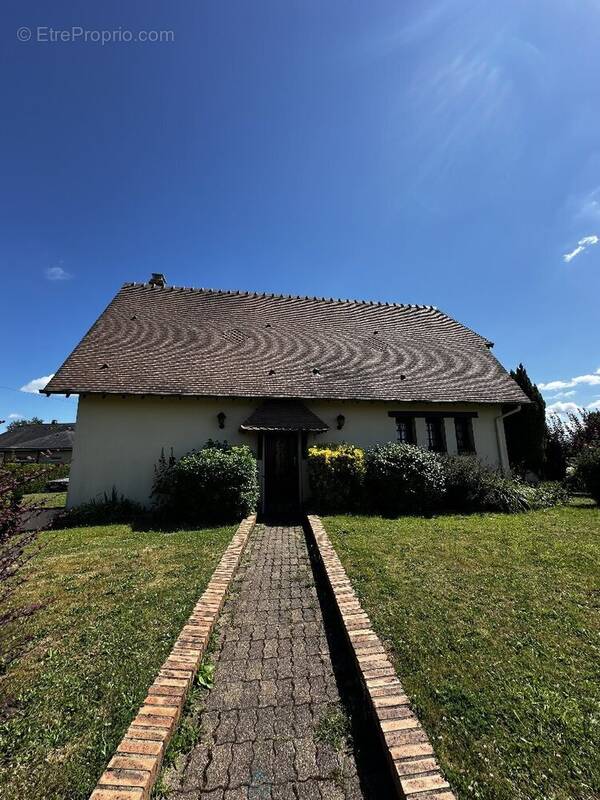 Maison à BOURG-ACHARD