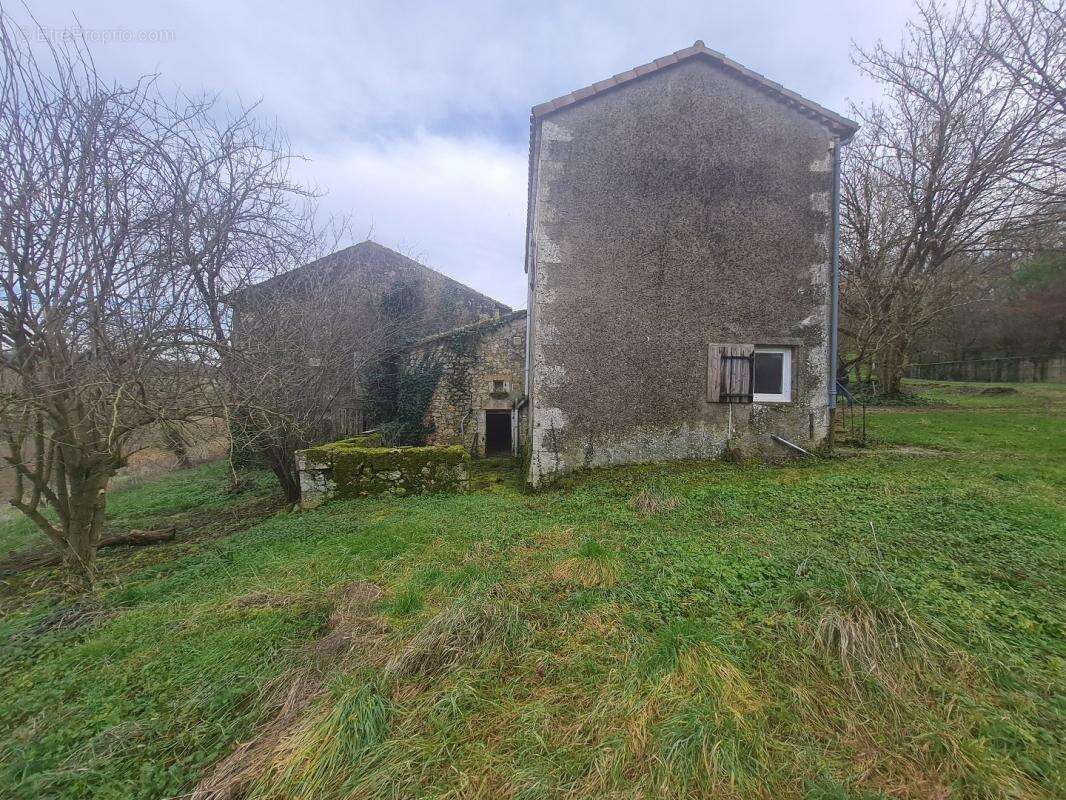 Maison à POUY-ROQUELAURE