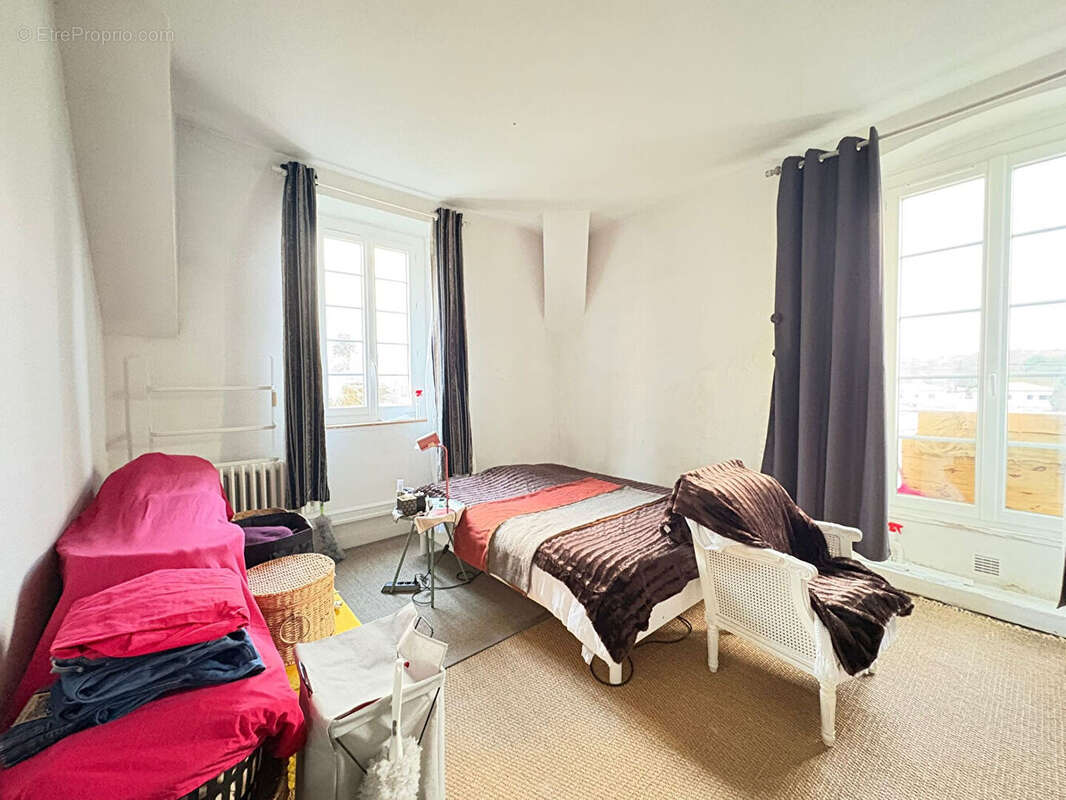 Appartement à SAINTE-LIVRADE-SUR-LOT