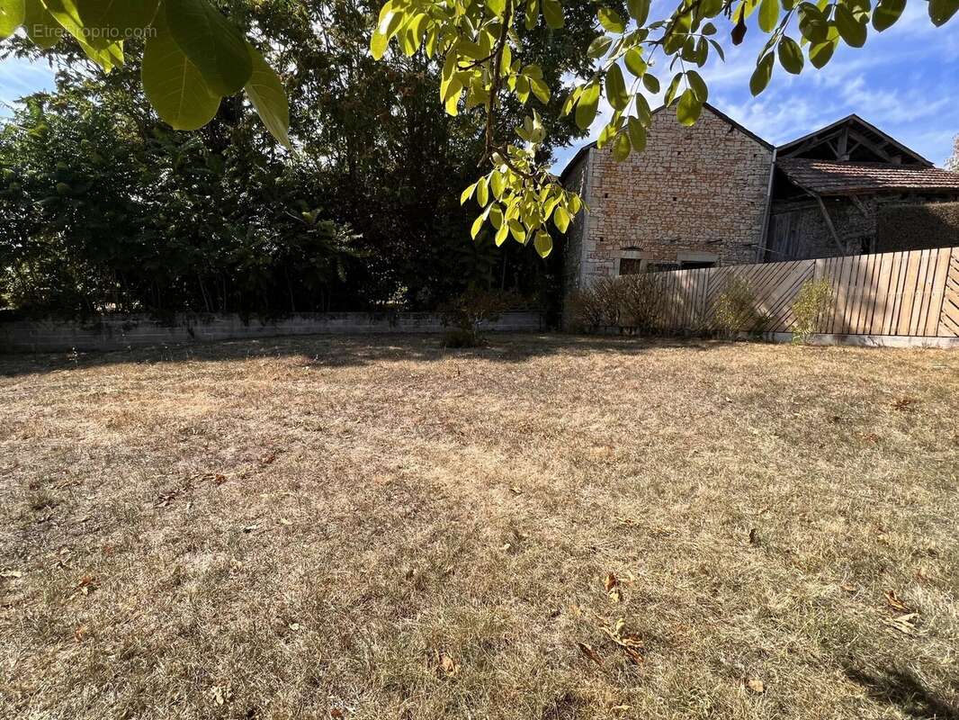 Maison à TAIZE-AIZIE