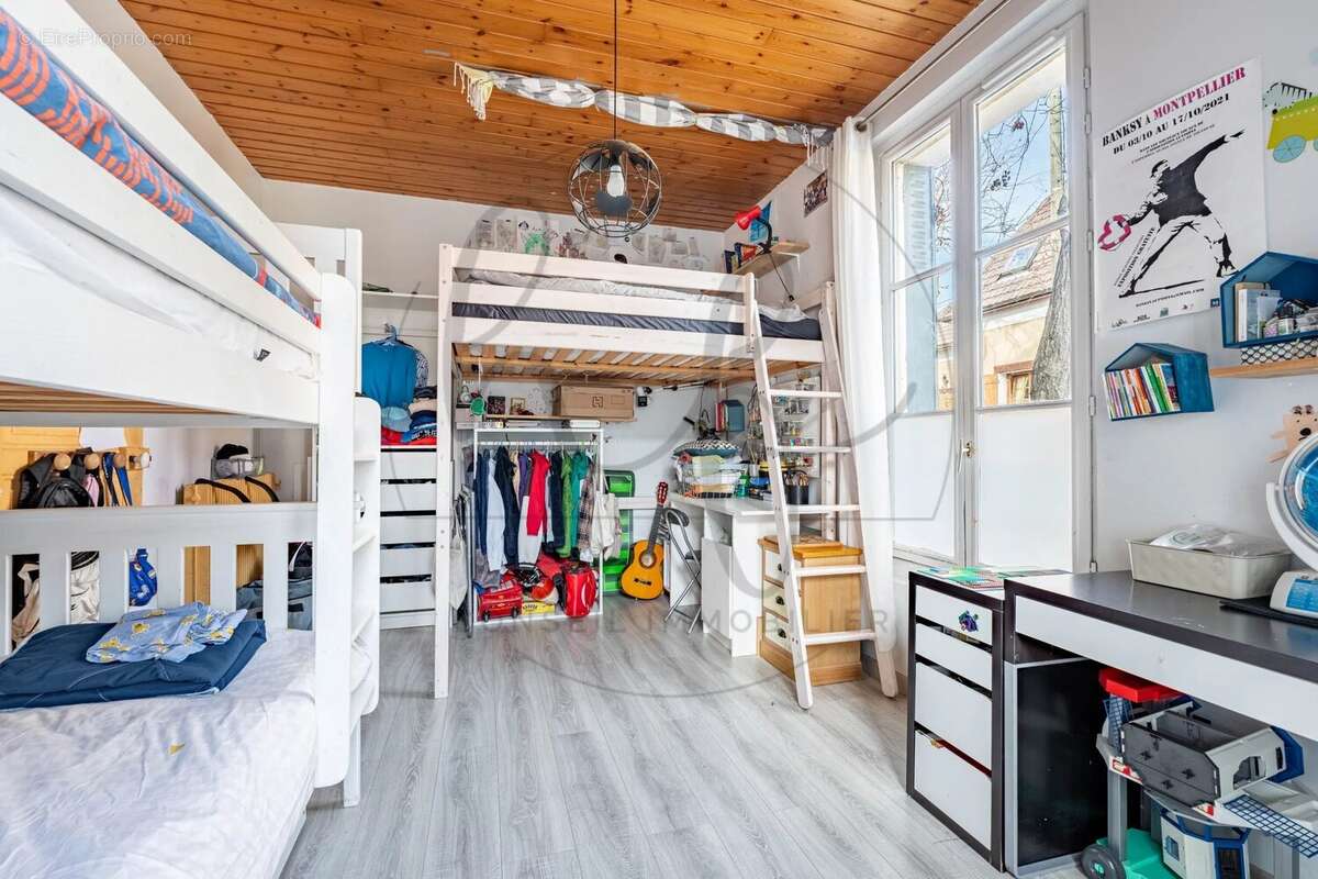 Appartement à COLOMBES