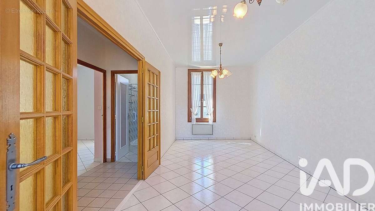 Photo 2 - Maison à MOULINS