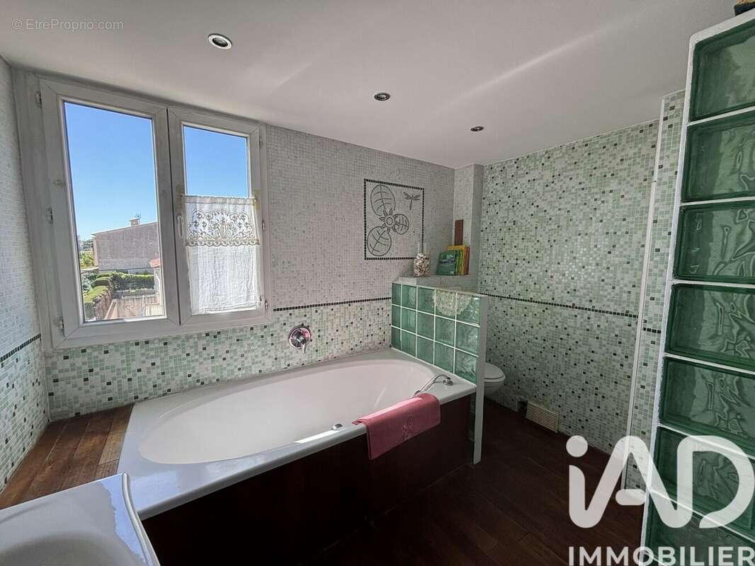 Photo 7 - Appartement à SAINT-LAURENT-DU-VAR