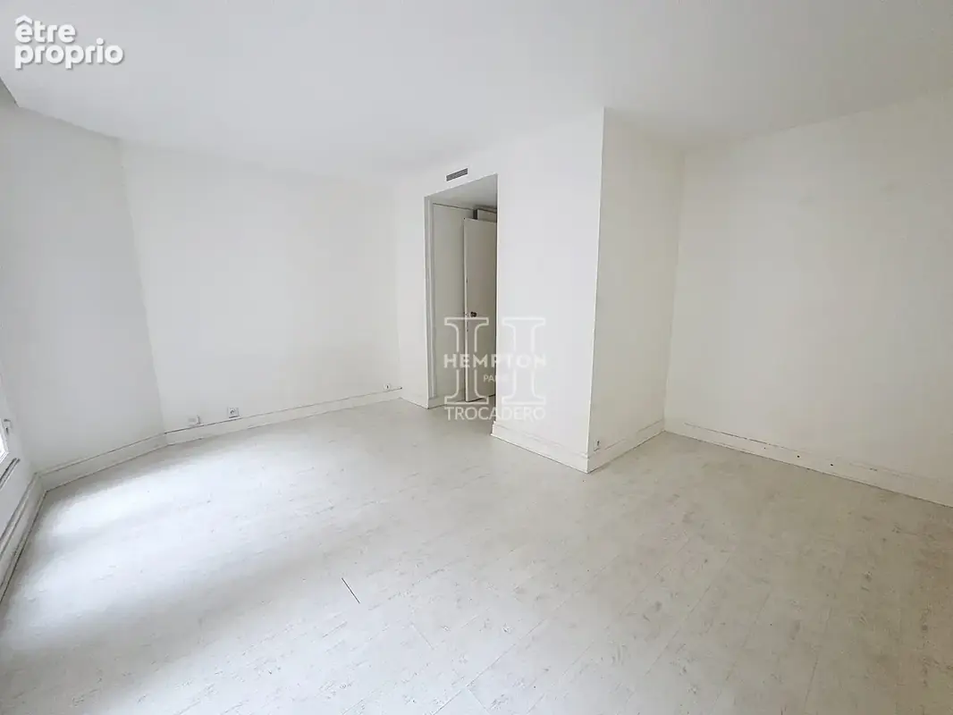Paris xvi    triangle d’or  studio à rénover  24,90 m2  4e étage avec ascenseur - photo 4