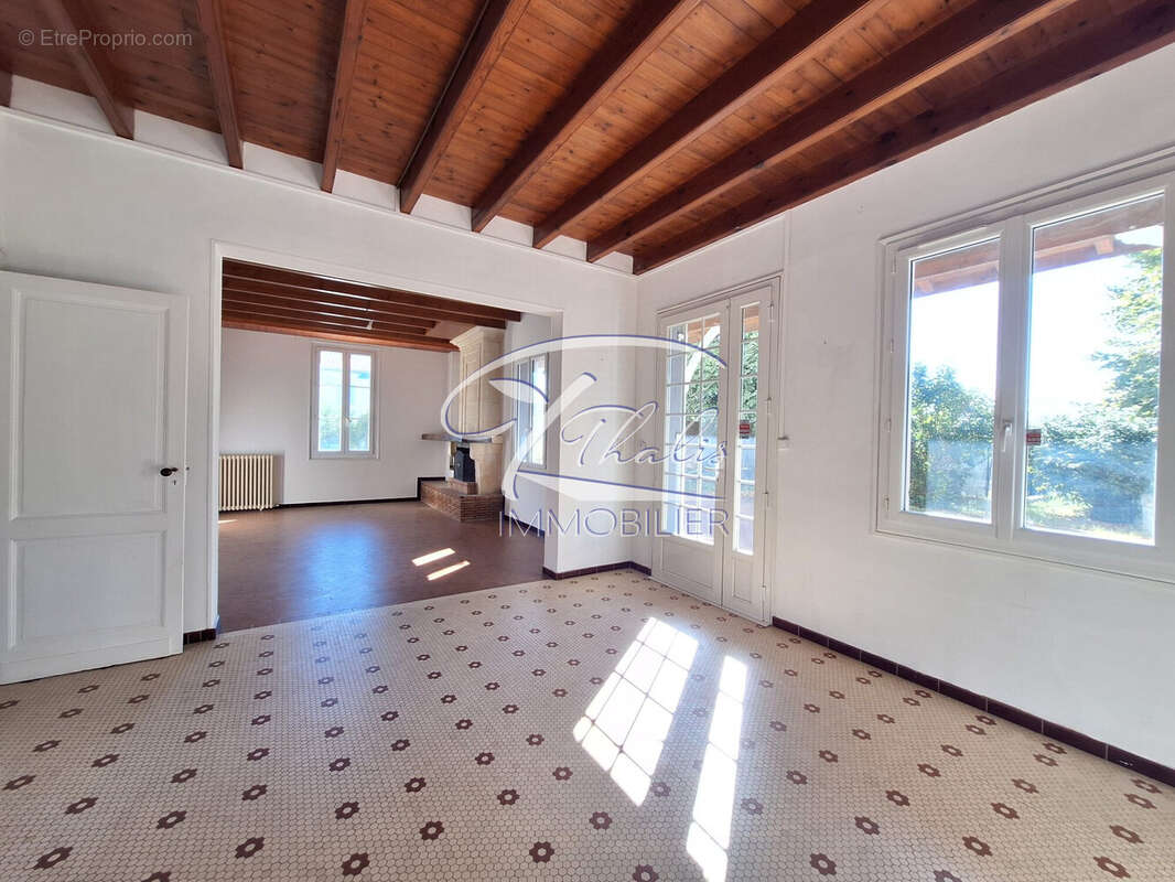 Maison à SAINT-ANDRE-DE-CUBZAC